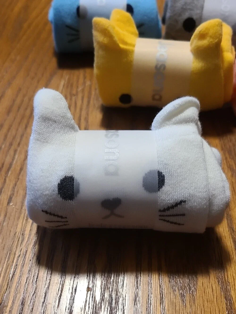 Cute Cat Face Cozy Socks NWOT - White, Yellow, Pink, Blue, Gray (5 Pair)